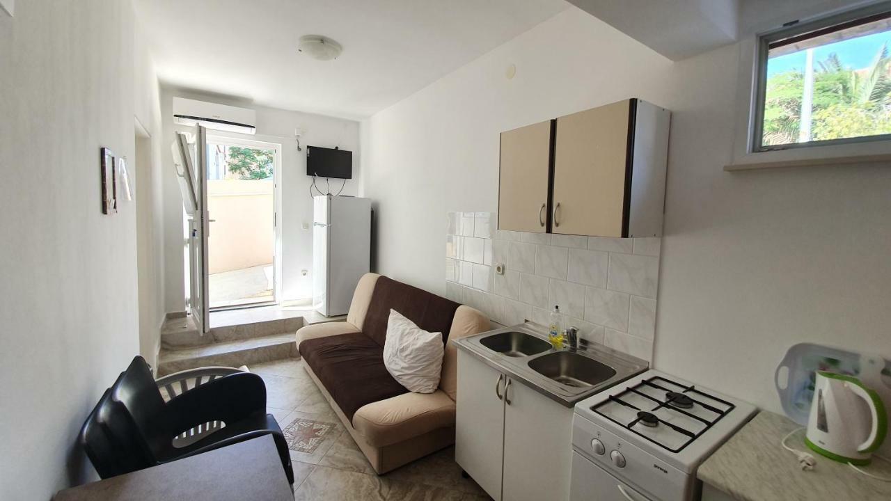 Apartments Mislav Novaglia Esterno foto