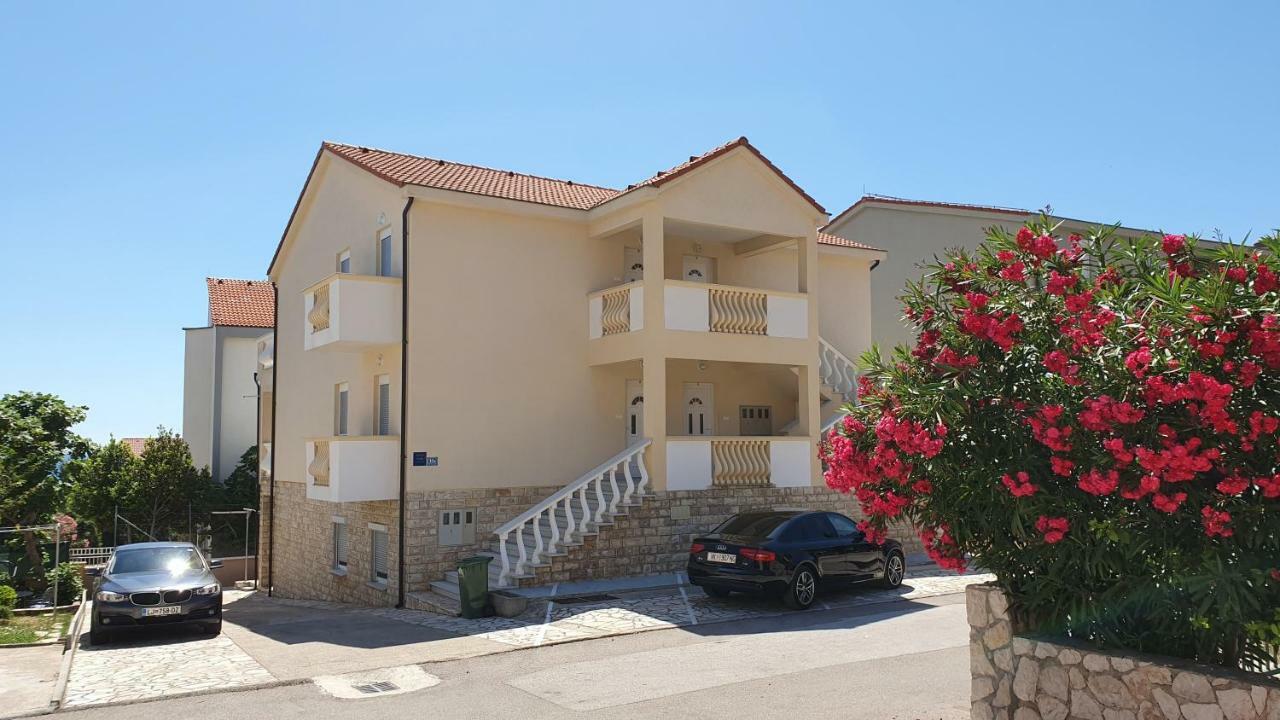 Apartments Mislav Novaglia Esterno foto